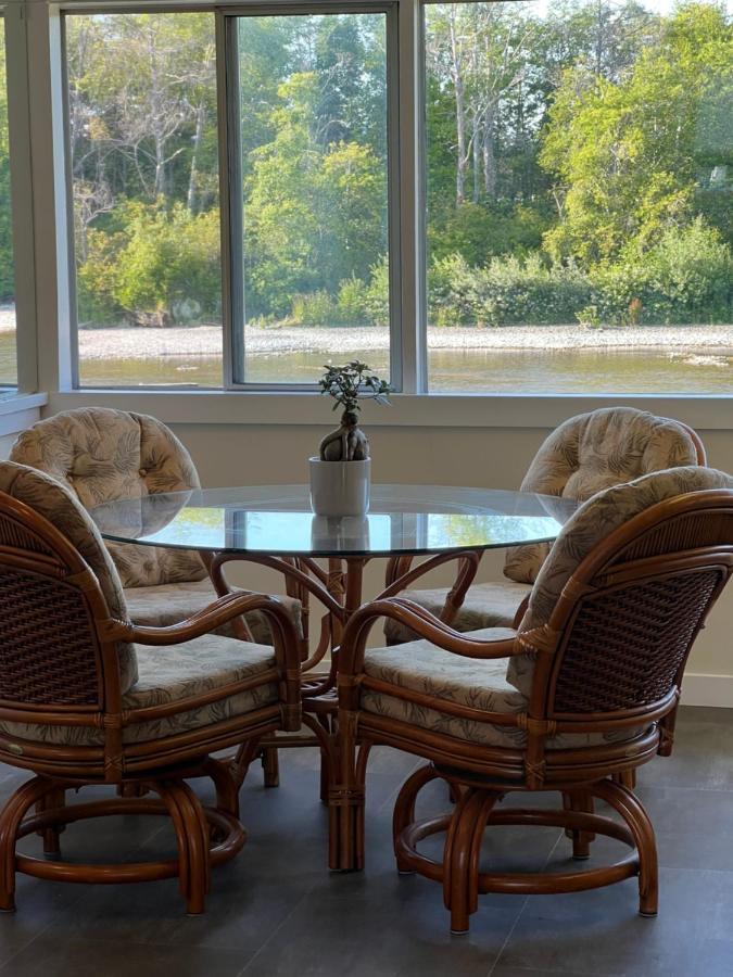 River House Hotel Campbell River Ngoại thất bức ảnh